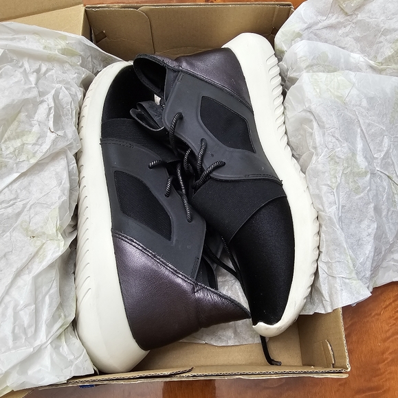 Adidas Tubular Defiant - Picture 9 of 10